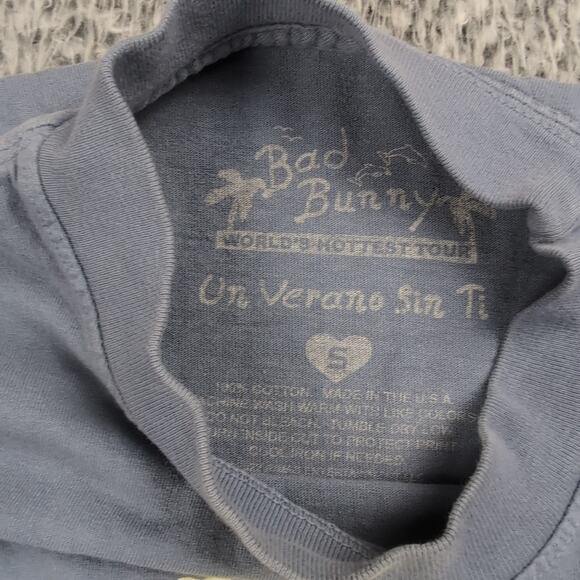 Bad Bunny Shirt Adult Small Blue World Hottest Tour Stadiums 2022 Rap Music Tee - Picture 2 of 6